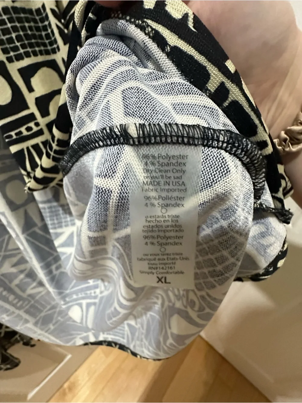LuLaRoe Black and Cream Geometric Cardigan XL